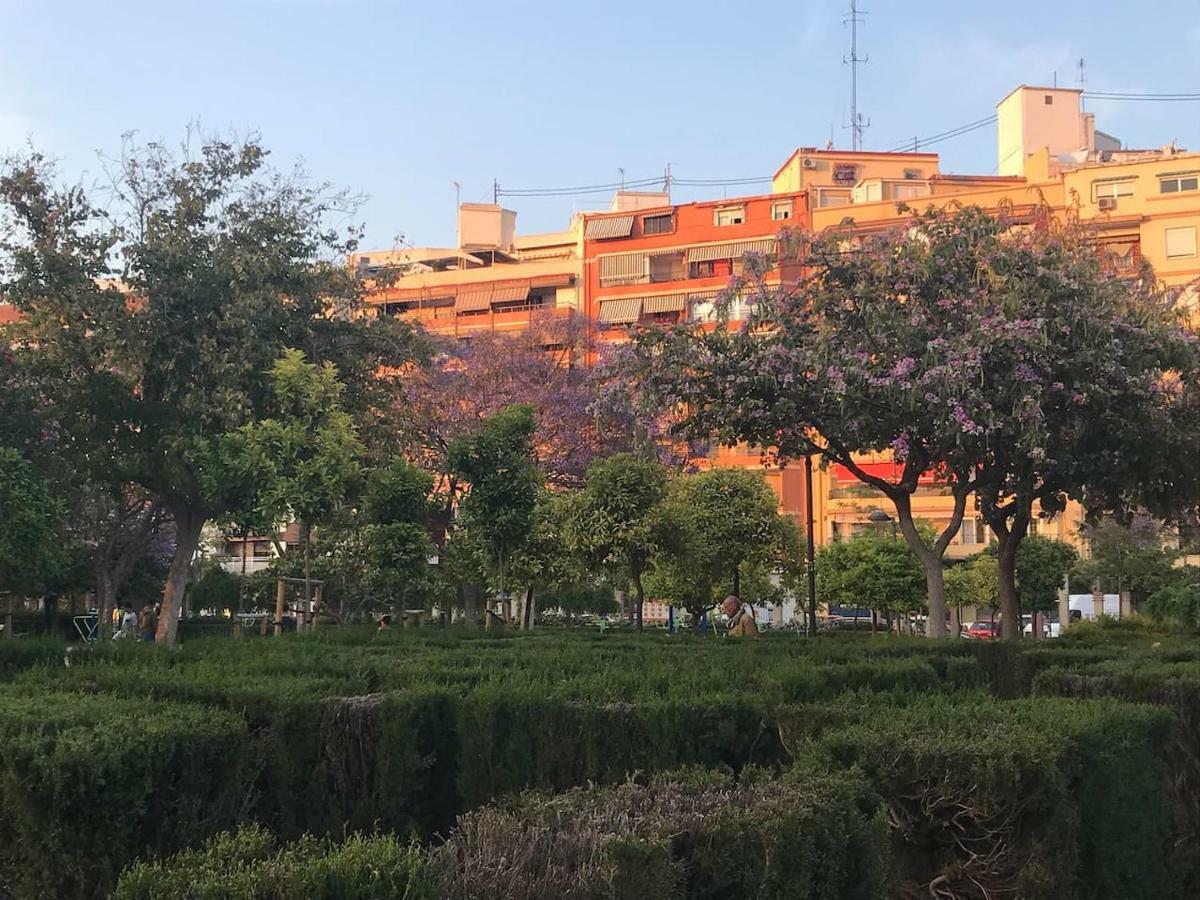 Cozy Apartment In Valencia! Wi-Fi ! エクステリア 写真