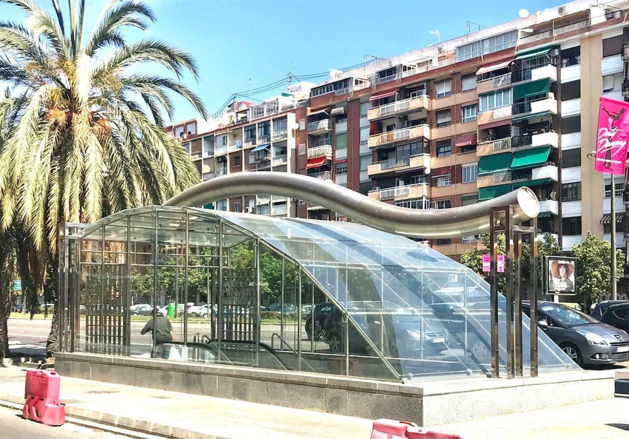 Cozy Apartment In Valencia! Wi-Fi ! エクステリア 写真