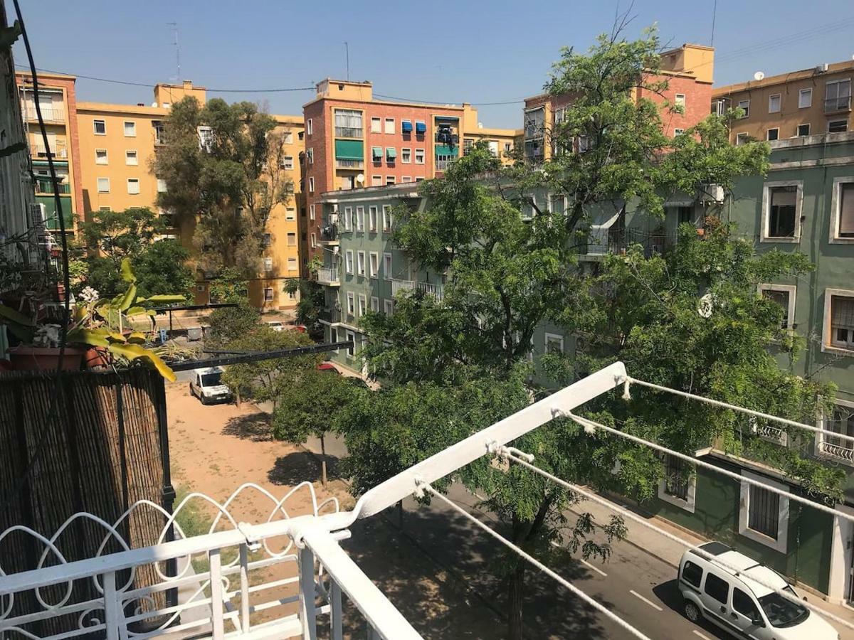 Cozy Apartment In Valencia! Wi-Fi ! エクステリア 写真