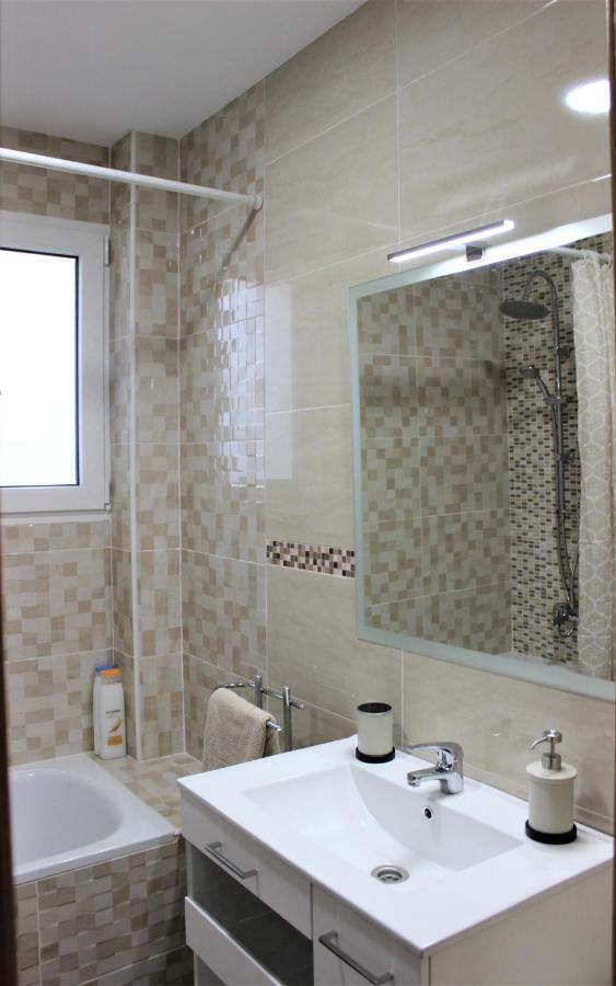 Cozy Apartment In Valencia! Wi-Fi ! エクステリア 写真